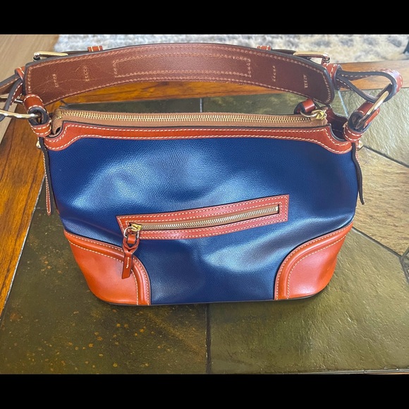 Authentic Dooney & Bourke Bag - Picture 3 of 16